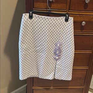 Karen Kane Lifestyle purple and white Pencil Skirt, Knee-Length, size 6, flowers